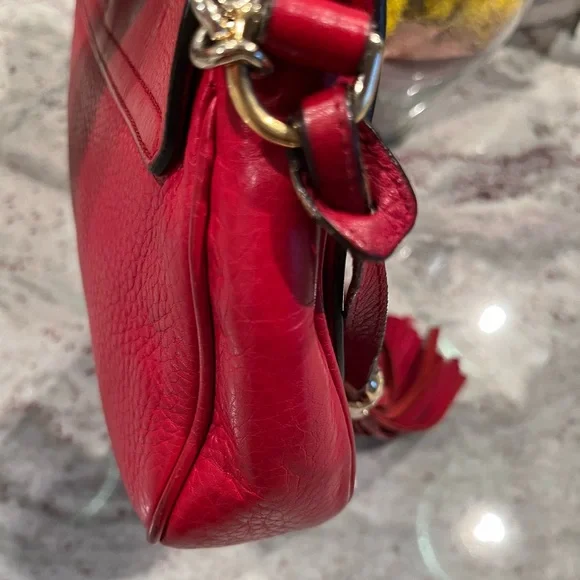 Gucci Soho 100% 💯 authentic red crossbody/ shoulder bag w gold chain - Picture 7 of 16